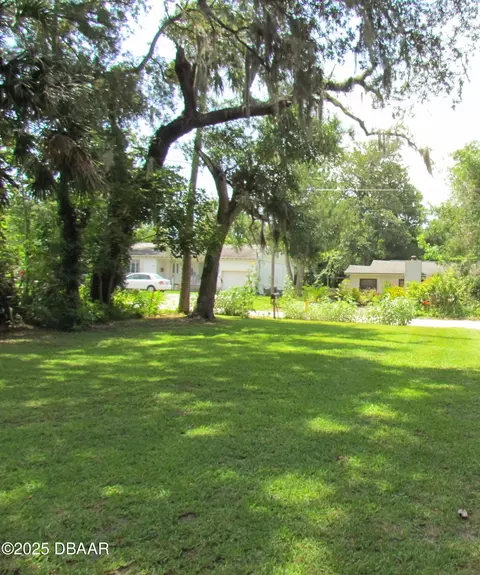 33 Hernandez Ave, Ormond Beach, FL 32174 photo 3