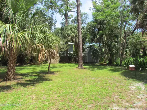 33 Hernandez Ave, Ormond Beach, FL 32174 photo 2