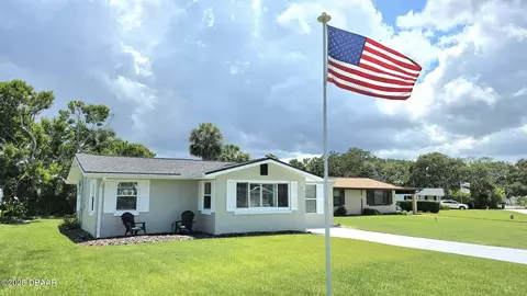 52 Palm Dr, Ormond Beach, FL 32176
