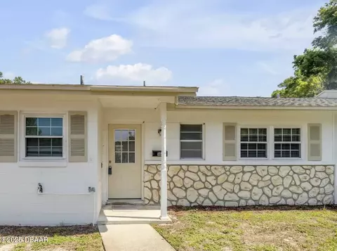 167 N Hill Ave, Deland, FL 32724