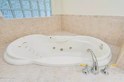Bath - 540 Leeway Trl, Ormond Beach, FL 32174 photo 5 of 11
