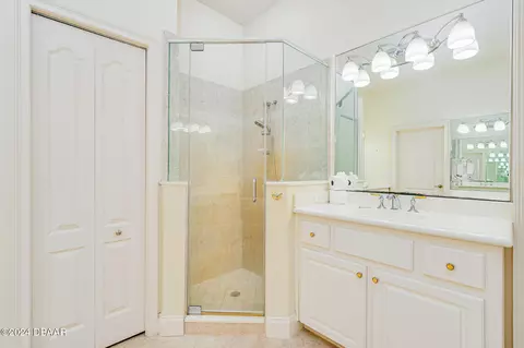 Bath - 540 Leeway Trl, Ormond Beach, FL 32174 photo 2 of 11