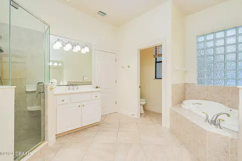 Bath - 540 Leeway Trl, Ormond Beach, FL 32174 photo 4 of 11