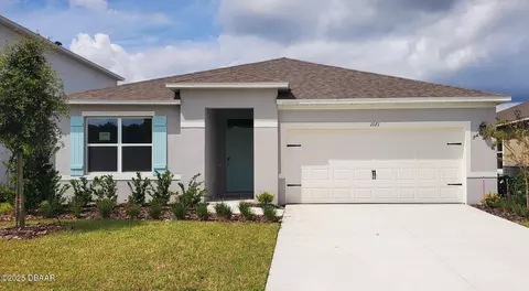 1071 Morfontaine St, Daytona Beach, FL 32124