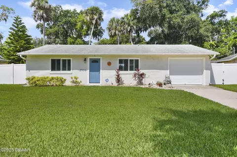2706 Kumquat Dr, Edgewater, FL 32141