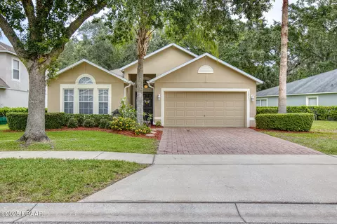 3871 Sunset Cove Dr, Port Orange, FL 32129