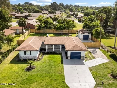 338 Henry Butts Dr, Daytona Beach, FL 32114