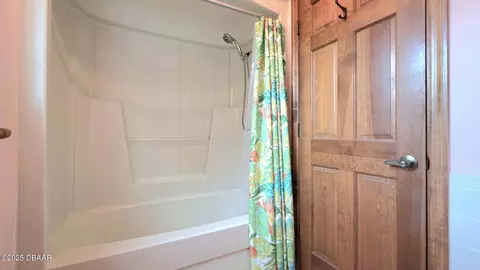 Bath - 3128 John Anderson Dr, Ormond Beach, FL 32176 photo 1 of 5