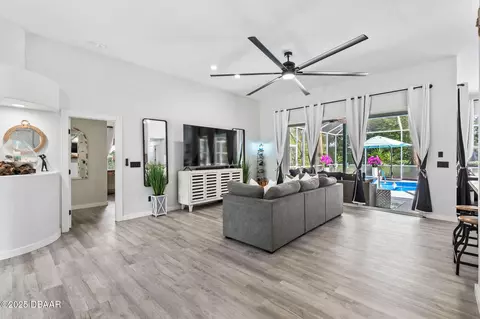 Living - 30 Bay Ct, Ormond Beach, FL 32174 photo 1 of 1