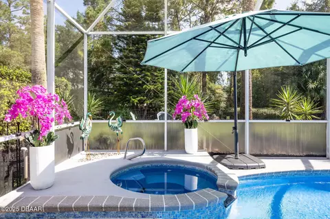 Exterior - 30 Bay Ct, Ormond Beach, FL 32174 photo 7 of 14