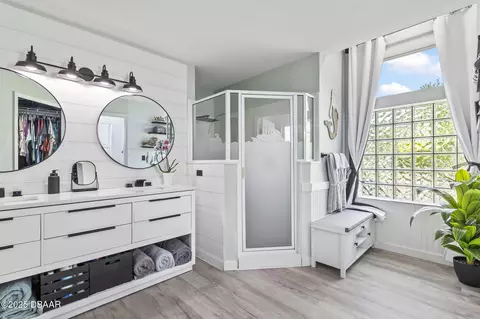 Bath - 30 Bay Ct, Ormond Beach, FL 32174 photo 2 of 5