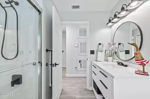 Bath - 30 Bay Ct, Ormond Beach, FL 32174 photo 4 of 5