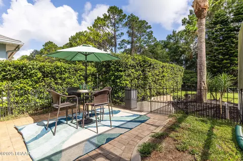 Exterior - 30 Bay Ct, Ormond Beach, FL 32174 photo 9 of 14