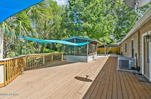 Exterior - 232 Chippewa Cir, Ormond Beach, FL 32174 photo 4 of 10