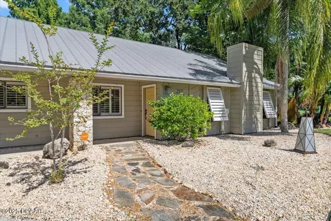 Exterior - 232 Chippewa Cir, Ormond Beach, FL 32174 photo 2 of 10