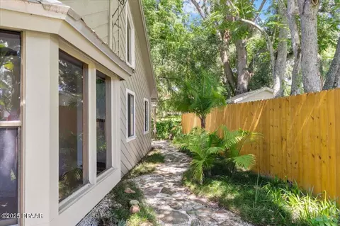Exterior - 232 Chippewa Cir, Ormond Beach, FL 32174 photo 7 of 10