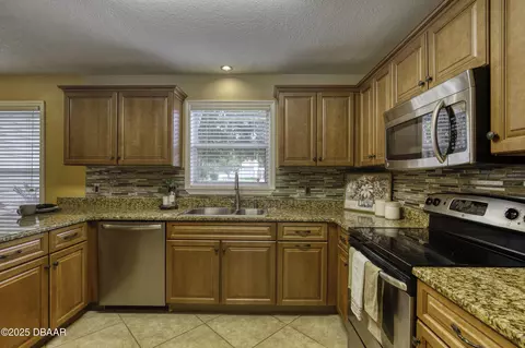 Kitchen - 22 Forestview Way, Ormond Beach, FL 32174 photo 6 of 6