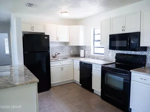 Kitchen - 126 Longwood Dr, Ormond Beach, FL 32176 photo 2 of 2