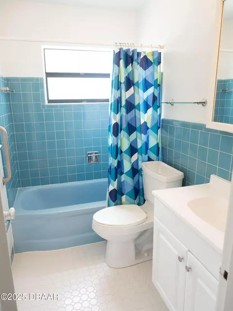 Bath - 126 Longwood Dr, Ormond Beach, FL 32176 photo 1 of 5