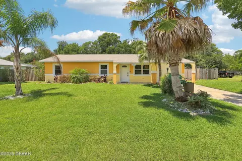 2704 Yule Tree Dr, Edgewater, FL 32141 photo 2