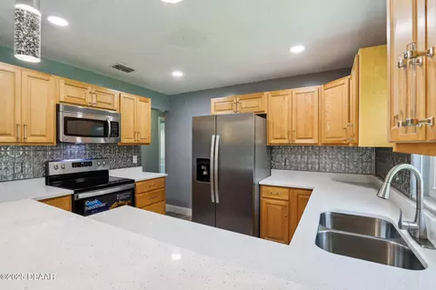 2704 Yule Tree Dr, Edgewater, FL 32141 photo 13