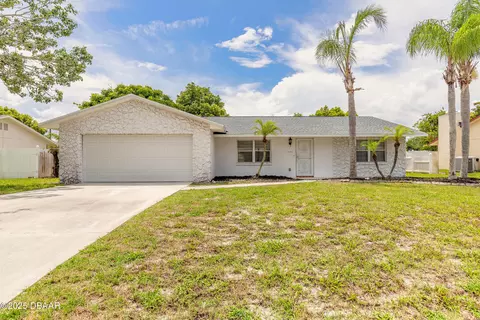 1090 Wexford Way, Port Orange, FL 32129