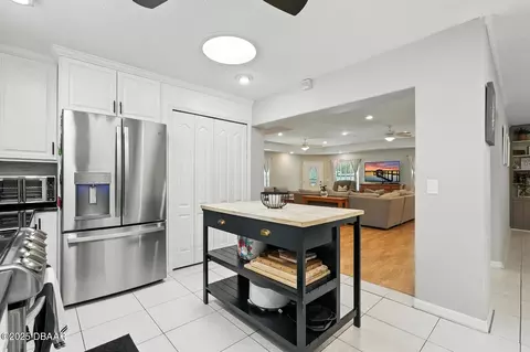 Kitchen - 320 Rio Pinar Dr, Ormond Beach, FL 32174 photo 1 of 5