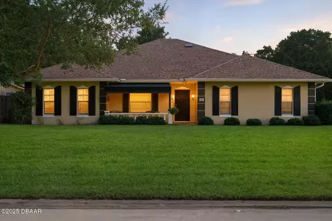 Exterior - 320 Rio Pinar Dr, Ormond Beach, FL 32174 photo 2 of 12