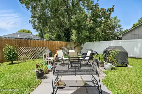 Exterior - 320 Rio Pinar Dr, Ormond Beach, FL 32174 photo 8 of 12