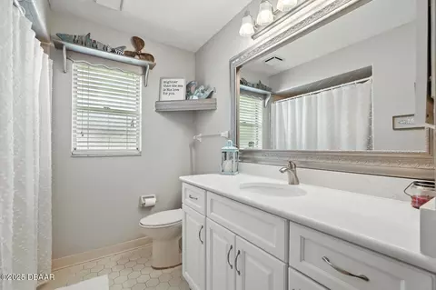 Bath - 320 Rio Pinar Dr, Ormond Beach, FL 32174 photo 2 of 4