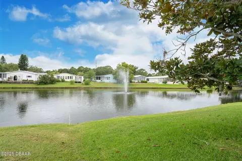 504 Portside Ln, Edgewater, FL 32141 photo 10