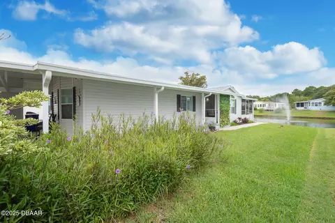 504 Portside Ln, Edgewater, FL 32141 photo 5