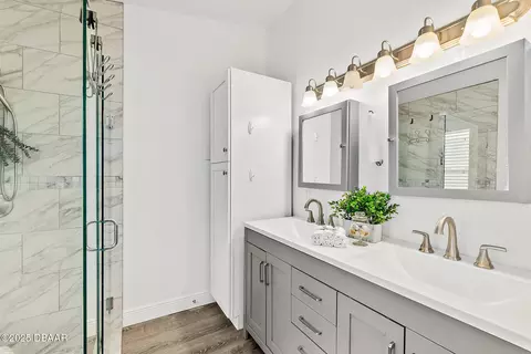Bath - 139 Douglas St, Edgewater, FL 32141 photo 1 of 3