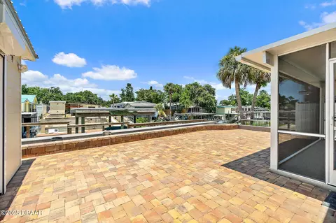Exterior - 139 Douglas St, Edgewater, FL 32141 photo 5 of 11