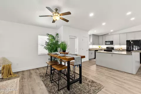 Dining - 139 Douglas St, Edgewater, FL 32141 photo 3 of 4