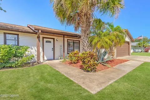 1720 Sabal Palm Dr, Edgewater, FL 32132