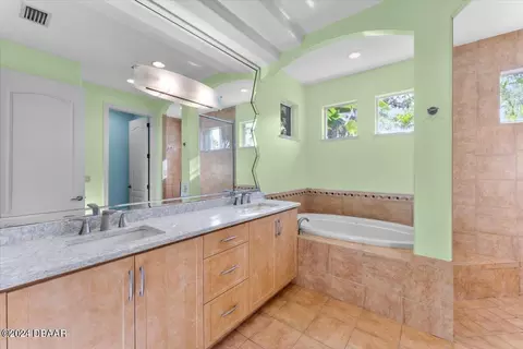 Bath - 5 King Phillips Way, Ormond Beach, FL 32174 photo 2 of 6