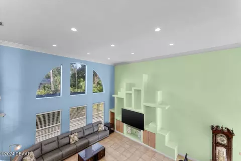 Living - 5 King Phillips Way, Ormond Beach, FL 32174 photo 3 of 3