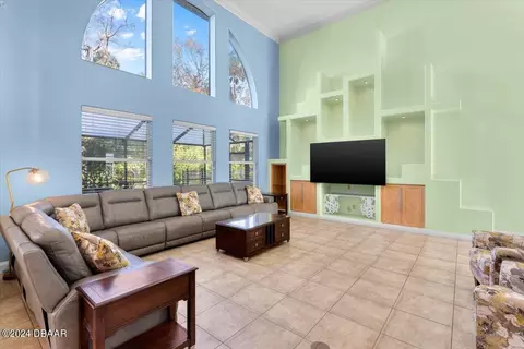Living - 5 King Phillips Way, Ormond Beach, FL 32174 photo 2 of 3