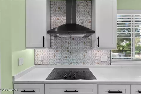Kitchen - 5 King Phillips Way, Ormond Beach, FL 32174 photo 4 of 5
