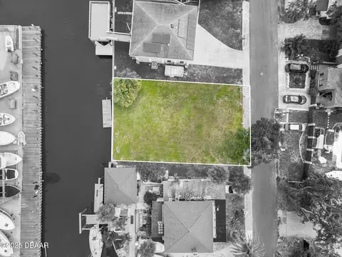 274 Lexington Dr, Daytona Beach, FL 32114