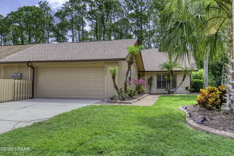 142 Sea Pines Cir, Daytona Beach, FL 32114
