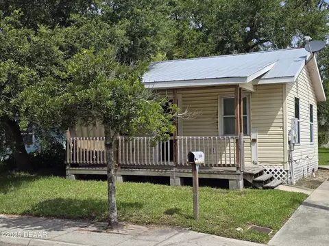545 Washington St, New Smyrna Beach, FL 32168