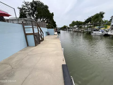 146 Charles St, Edgewater, FL 32141 photo 1
