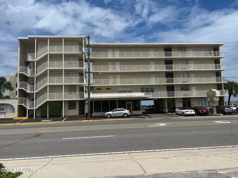 1233 S Atlantic Ave #211, Daytona Beach, FL 32118