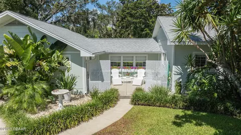 1318 Moravia Ave, Holly Hill, FL 32117