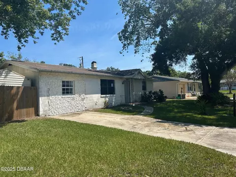 333 Linda Cir, South Daytona, FL 32119