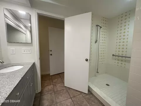 Bath - 8 Ridge Trl, Ormond Beach, FL 32174 photo 4 of 6