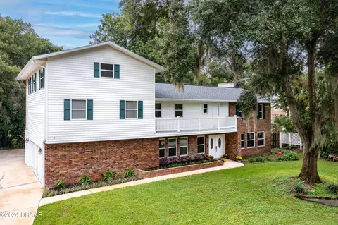 300 River Bluff Dr, Ormond Beach, FL 32174