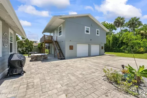 Exterior - 236 S Beach St, Ormond Beach, FL 32174 photo 8 of 12